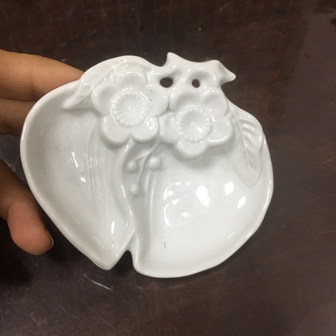 古玩陶瓷清代.德化白瓷桃形筆添拍賣，當(dāng)前價(jià)格0元