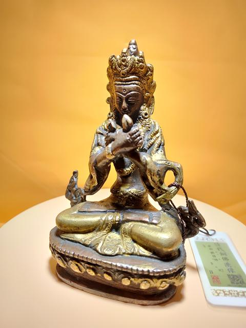 古玩銅器清代藏傳銅鎏金金剛總持佛珍品,聞德評級拍賣,當前價格48000元
