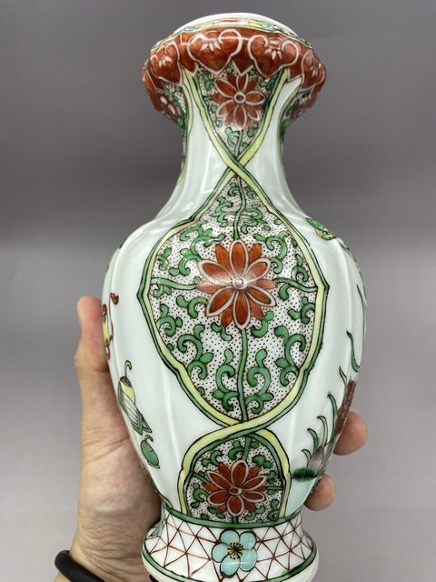 古玩陶瓷晚清時期·五彩花卉博古紋瓜棱洗口瓶拍賣，當前價格4777元