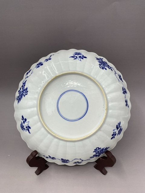 古玩陶瓷清康熙時期·青花五彩海獸紋葵口盤拍賣,當前價格8777元