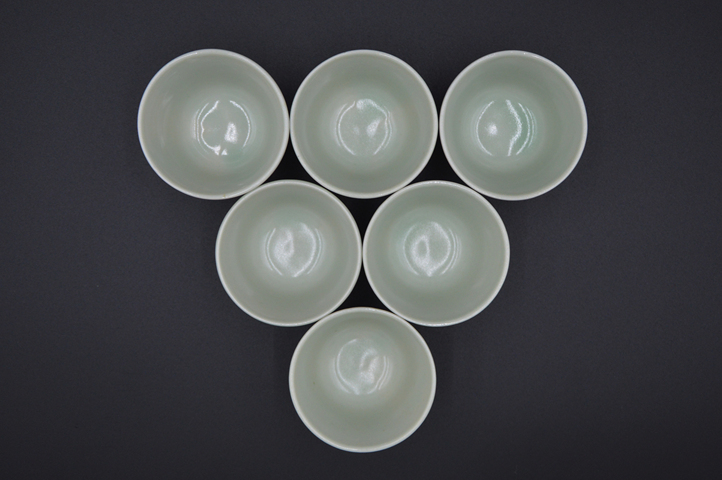 古玩陶瓷豆青釉玉字底杯拍賣，當前價格420元