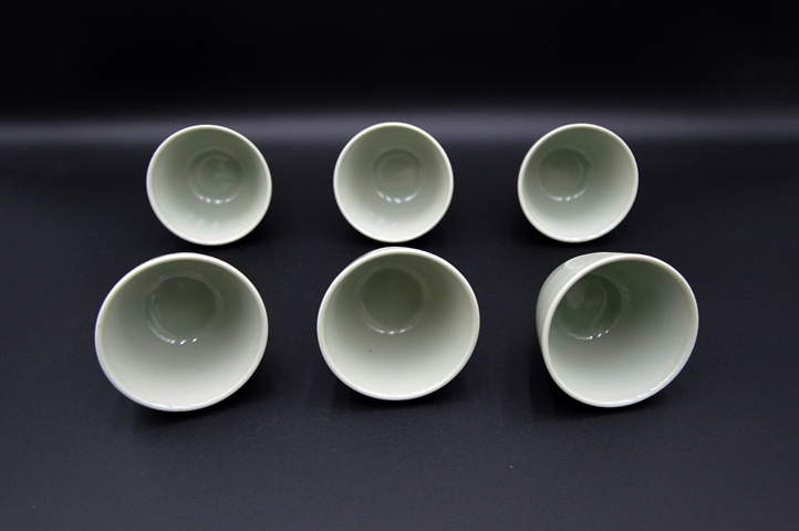 古玩陶瓷豆青釉玉字底杯拍賣，當前價格420元