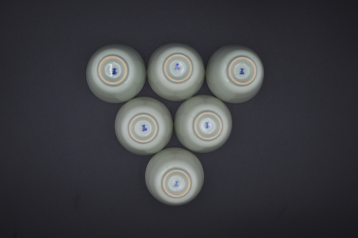 古玩陶瓷豆青釉玉字底杯拍賣，當前價格420元