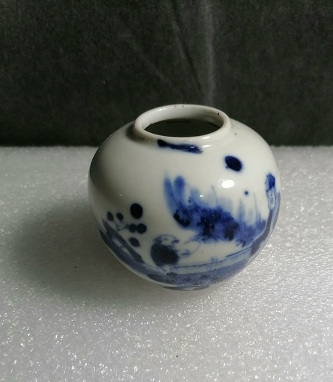 古玩陶瓷青花人物紋水盂拍賣，當(dāng)前價(jià)格1360元