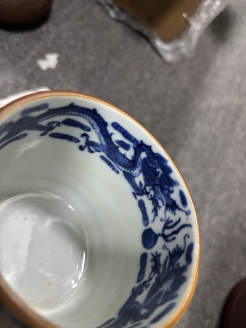 古玩陶瓷青花山水紋缸杯真品鑒賞圖