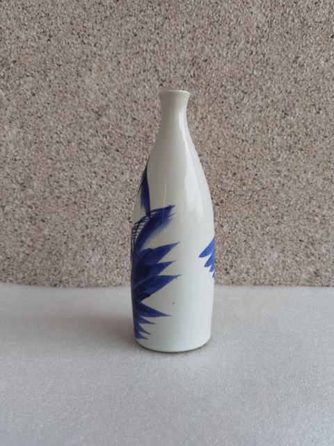 古玩陶瓷山水紋青花瓶拍賣,當前價格450元