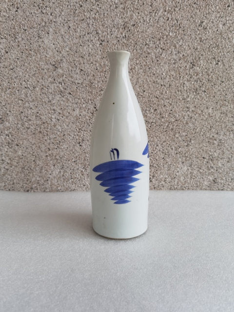 古玩陶瓷山水紋青花瓶拍賣,當前價格450元