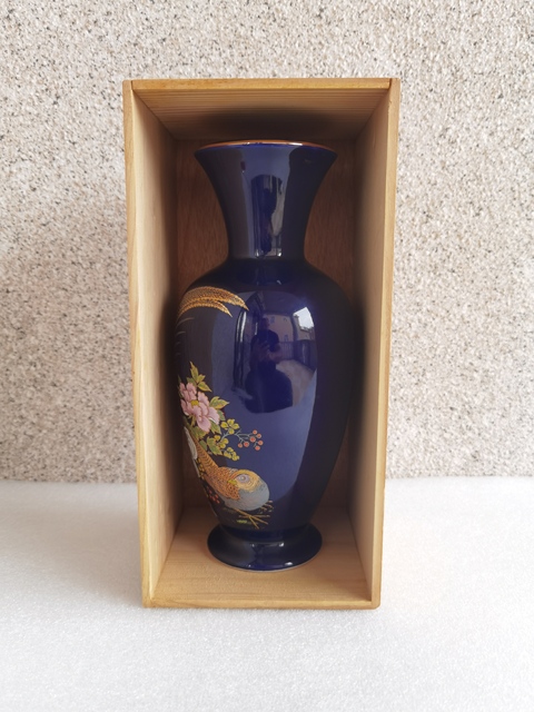 古玩陶瓷花鳥紋瓶拍賣,當(dāng)前價(jià)格450元