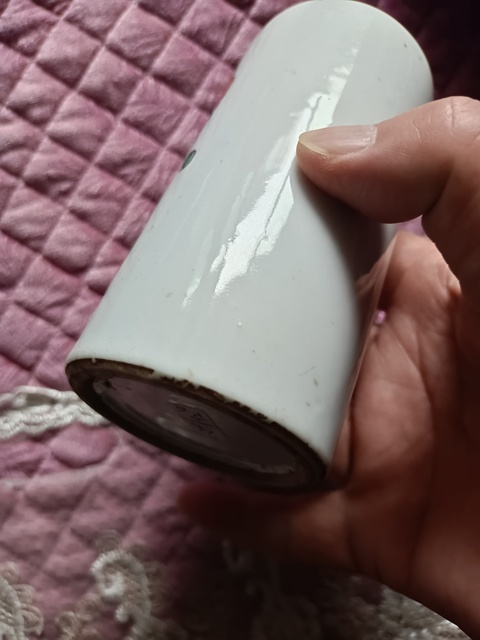 古玩陶瓷粉彩博古圖筆筒真品鑒賞圖