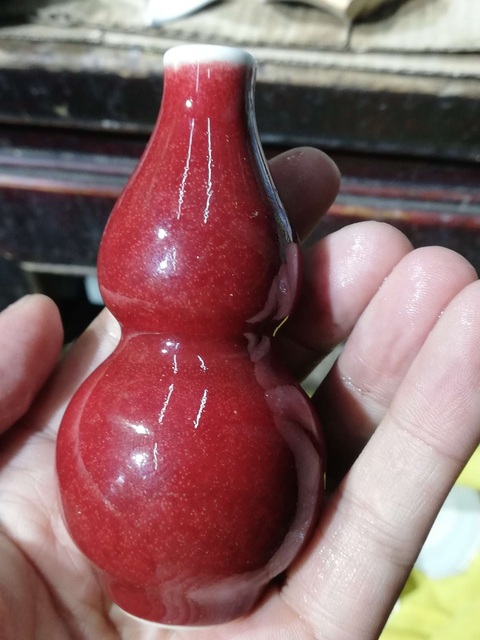 古玩陶瓷紅釉葫蘆瓶真品鑒賞圖
