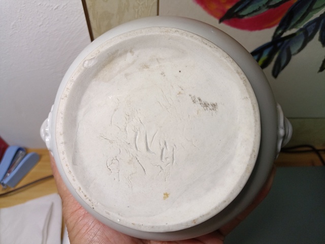 古玩陶瓷德化窯雙鋪首香爐真品鑒賞圖