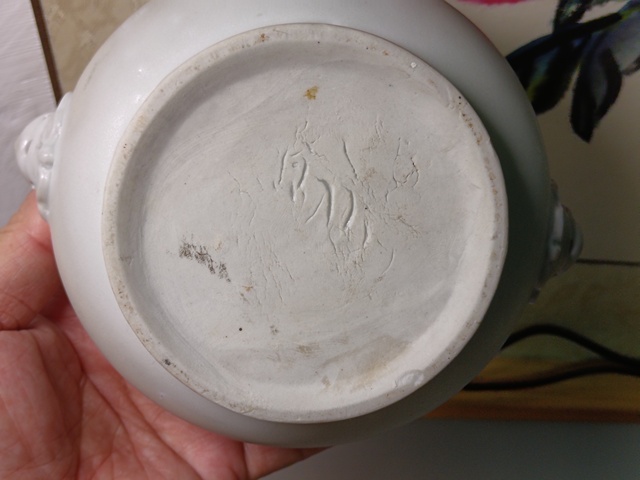 古玩陶瓷德化窯雙鋪首香爐真品鑒賞圖
