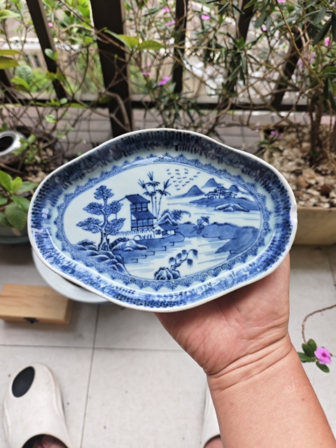 古玩陶瓷乾隆青花海棠型茶盤拍賣,當前價格550元
