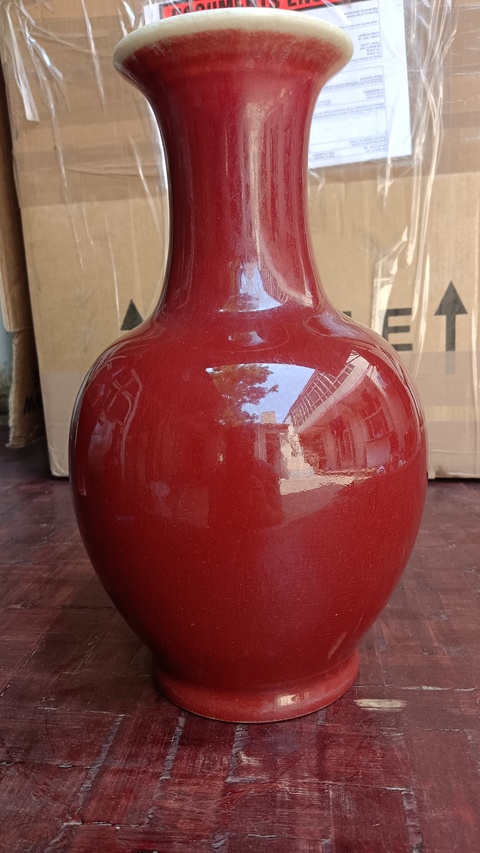 古玩陶瓷郎紅釉賞瓶拍賣，當前價格3800元