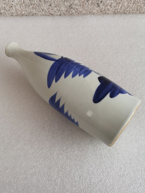 古玩陶瓷山水紋青花瓶拍賣,當前價格450元