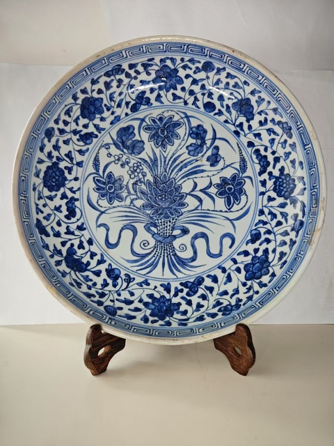 古玩陶瓷清雍正青花一把蓮紋盤拍賣，當(dāng)前價(jià)格12345元