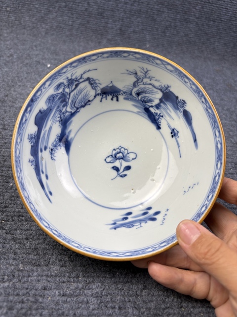 古玩陶瓷外紫金釉內青花山水紋碗拍賣,當前價格2888元
