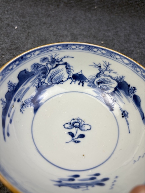 古玩陶瓷外紫金釉內青花山水紋碗拍賣,當前價格2888元