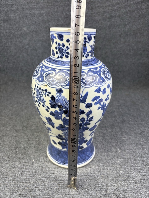 古玩陶瓷青花花鳥紋瓶真品鑒賞圖