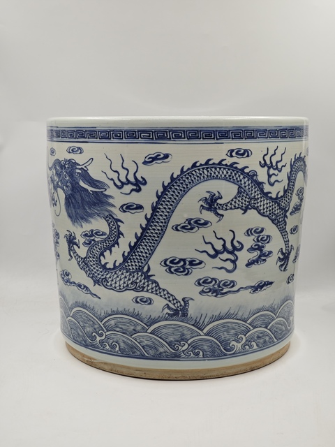 古玩陶瓷青花雙龍戲珠紋香爐拍賣,當前價格20000元