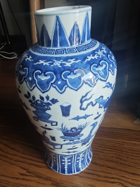古玩陶瓷清光緒青花博古梅瓶拍賣,當前價格8500元