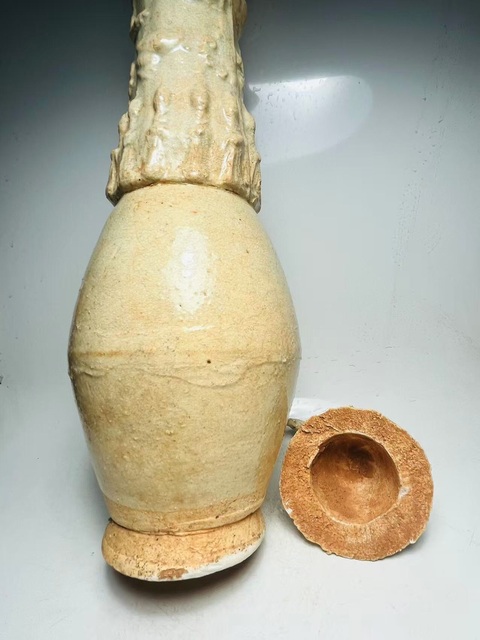 古玩陶瓷（宋代）青白釉龍紋人物塔式瓶（有著不錯的市場價值）拍賣，當前價格0元