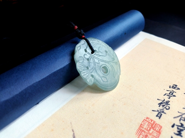 古玩雜項（一口價放漏2800）清代老冰種翡翠玉佩拍賣，當前價格2800元
