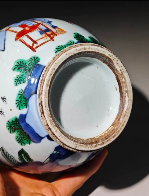 古玩陶瓷青花五彩人物罐真品鑒賞圖