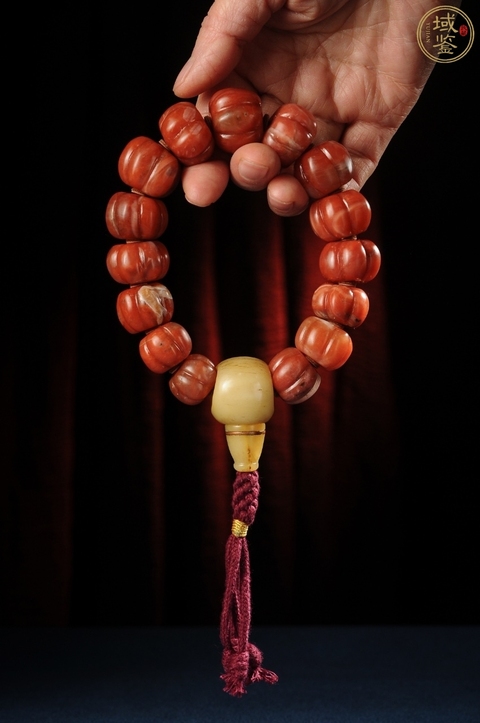 古玩玉器天然南紅瓜愣珠真品鑒賞圖