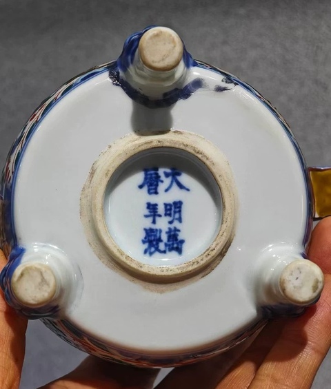 古玩陶瓷青花五彩香爐真品鑒賞圖