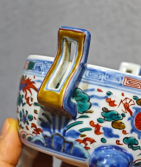 古玩陶瓷青花五彩香爐真品鑒賞圖