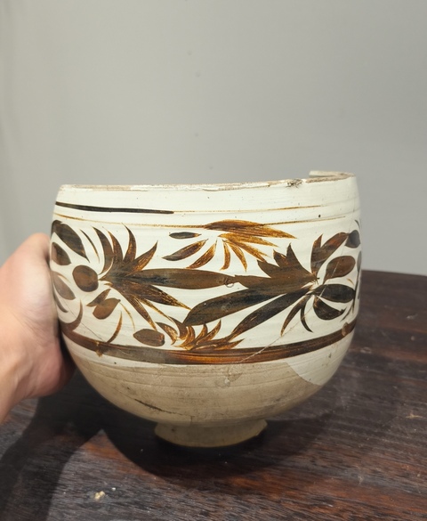 古玩陶瓷白地褐彩花卉紋標本拍賣,當前價格0元