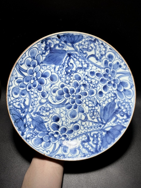 古玩陶瓷青花花卉紋盤真品鑒賞圖