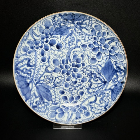 古玩陶瓷青花纏枝花卉紋臥盤真品鑒賞圖