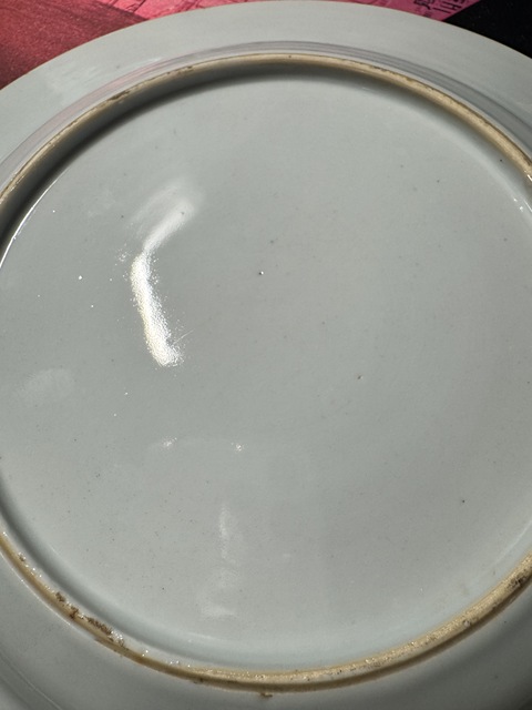 古玩陶瓷花鳥紋粉彩盤真品鑒賞圖