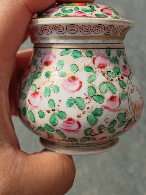古玩陶瓷廣彩人物紋蓋罐真品鑒賞圖