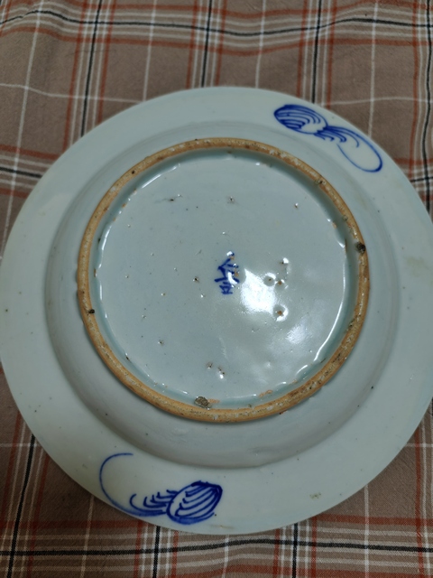 古玩陶瓷花蝶吉語紋青花盤真品鑒賞圖