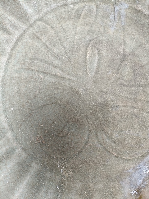 古玩陶瓷龍泉窯/巨無霸/極美刀工/兩圓一尖/菊瓣紋葵口超大盤/名品拍賣,當(dāng)前價格5980元