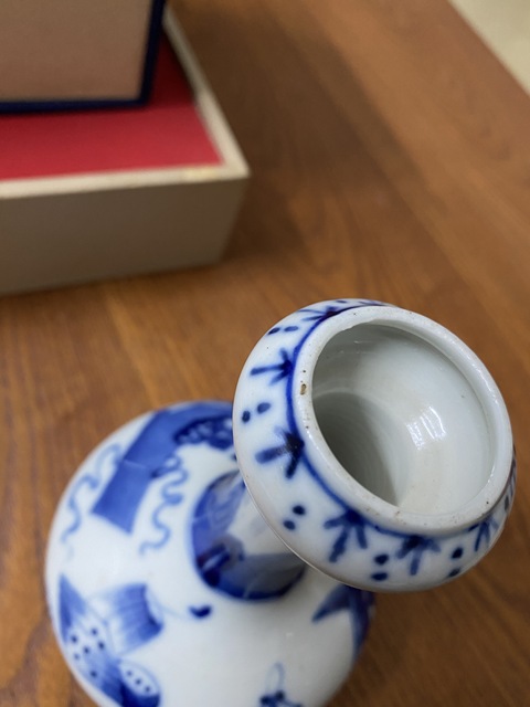 古玩陶瓷晚清博古圖青花洗口瓶真品鑒賞圖