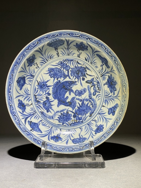 古玩陶瓷魚藻紋青花盤真品鑒賞圖