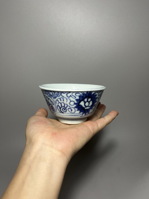 古玩陶瓷青花花卉紋茶圓拍賣,當(dāng)前價格0元