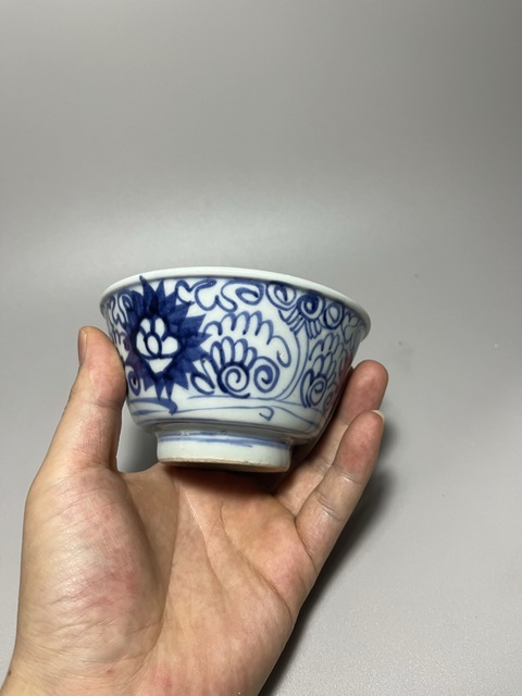 古玩陶瓷青花花卉紋茶圓拍賣,當(dāng)前價格0元