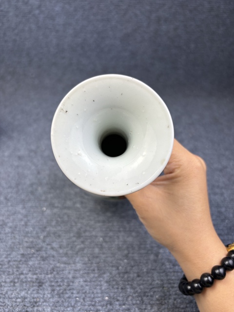 古玩陶瓷粉彩三多紋琵琶瓶拍賣，當前價格3988元