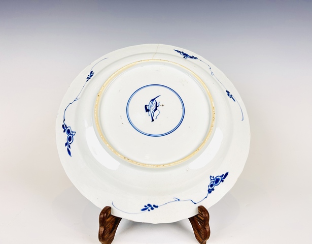 古玩陶瓷清康熙·青花花卉開窗折沿盤真品鑒賞圖