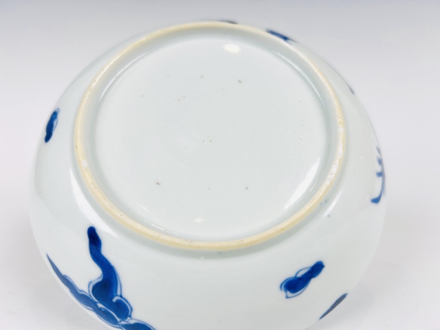 古玩陶瓷清乾隆·青花過墻龍紋盤拍賣,當前價格1588元