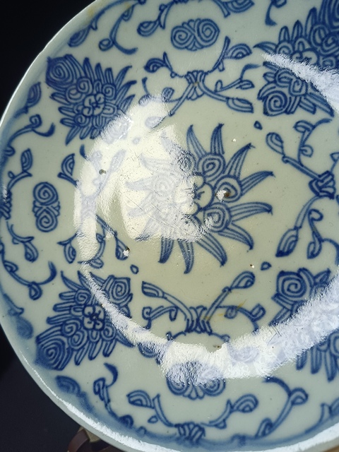 古玩陶瓷（全品）清中期嘉道青花纏枝蓮花卉盤直徑18.5cm拍賣，當前價格550元