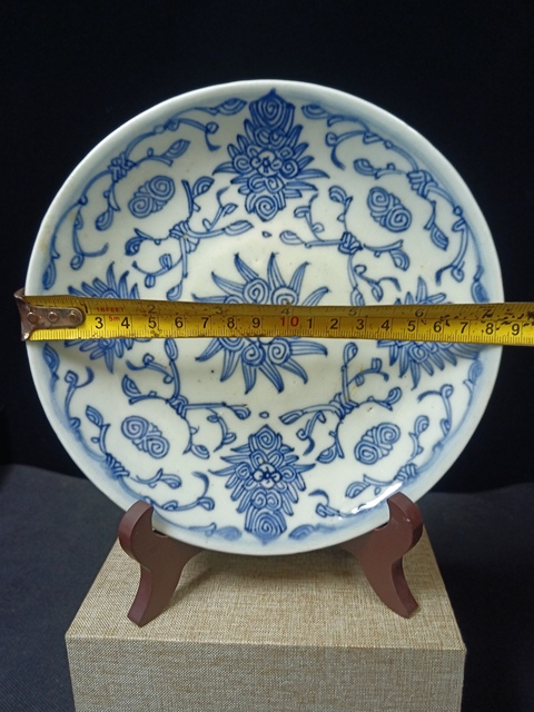古玩陶瓷（全品）清中期嘉道青花纏枝蓮花卉盤直徑18.5cm拍賣，當前價格550元