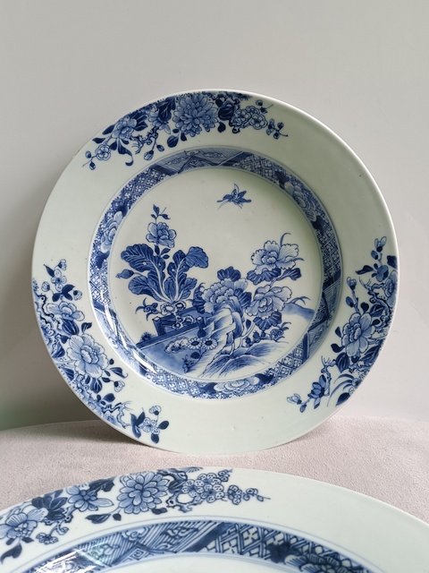 古玩陶瓷康熙青花花卉紋盤拍賣,當前價格2980元