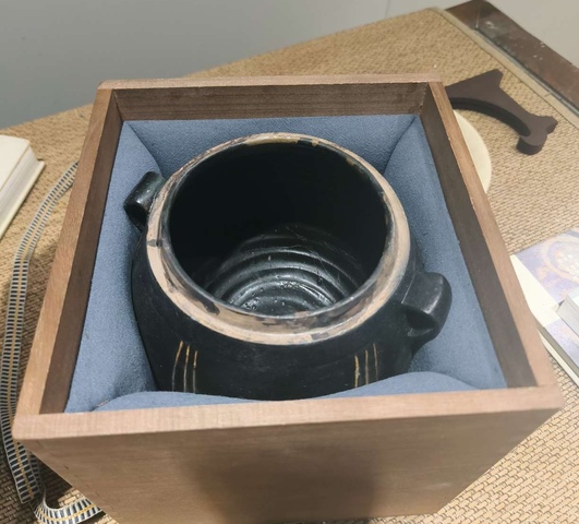 古玩陶瓷線條罐拍賣，當前價格3200元