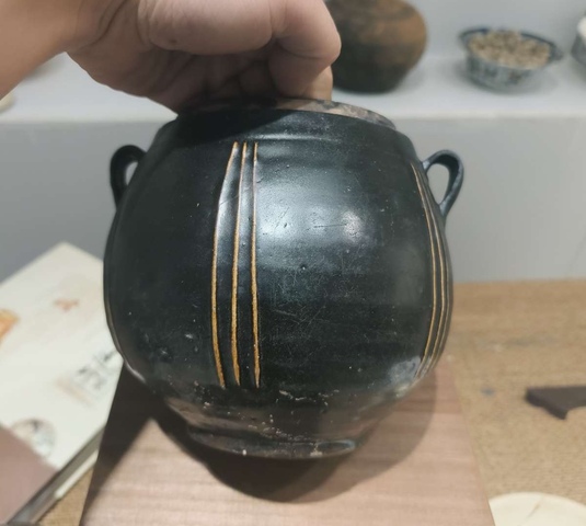 古玩陶瓷線條罐拍賣，當前價格3200元